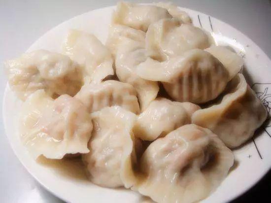 香菇馅料饺子的制作步骤 3