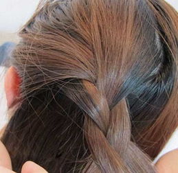 轻松掌握编发技巧教程 1
