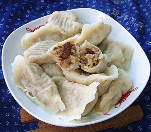 香菇馅料饺子的制作步骤 2
