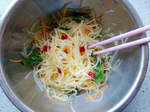 轻松学会！炝拌凉拌土豆丝的美味制作秘籍 3