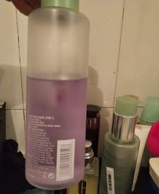 倩碧三部曲2号水老版酒精味为何如此浓重？ 1