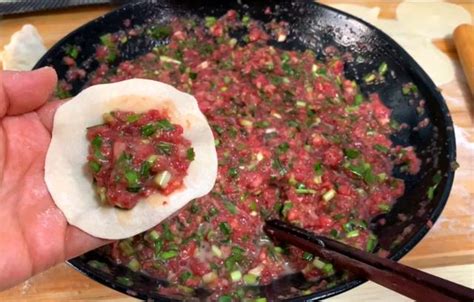 家常美味：如何制作驴肉馅饺子 2