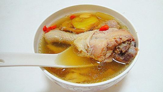 家常美味秘籍：炖制鲜香鸡汤的绝妙做法 1