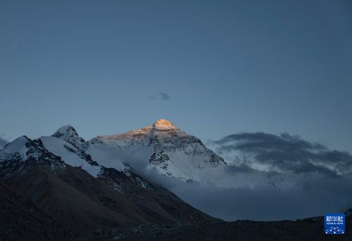 珠穆朗玛峰的地理位置在哪里？ 4