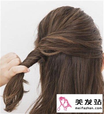 打造绝美盘发卷发造型，轻松变身时尚达人 1