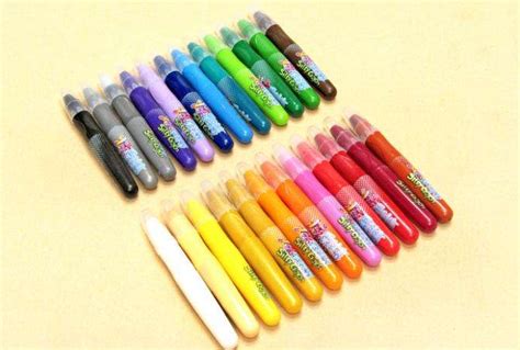 超简单！学会“crayon”（蜡笔）的英语发音 1