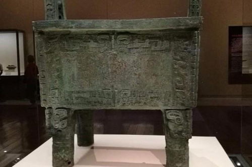揭秘：古代鼎的神秘用途与历史地位 1