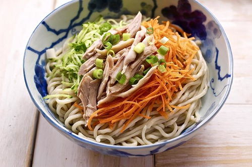 夏日爽口菜推荐：如何做鸡丝凉面？ 3