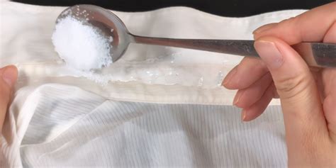 白衬衣发黄？这些清洗妙招让你轻松恢复洁白！ 3