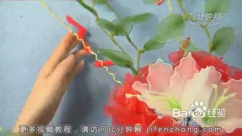 如何巧妙制作丝网百合花？详细步骤揭秘！ 4