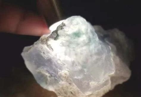 怎样找到翡翠原石？ 4