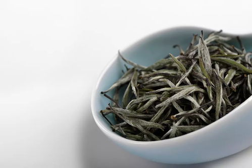 揭秘白茶：你不可不知的独特茶类 3