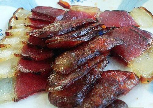 制作腌制腊肉的详细步骤 2