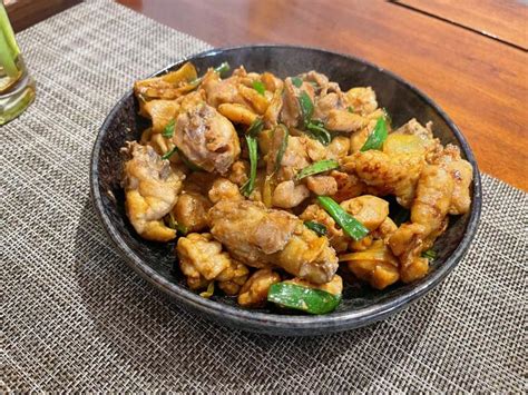 精制麻油鸡的烹饪方法 2