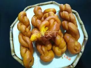家常麻花制作秘籍：轻松学会，美味不输外卖！ 1