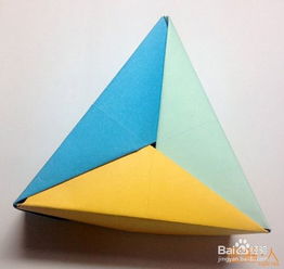 如何轻松学会？折纸技巧大揭秘：制作精美礼品盒子的步骤 3