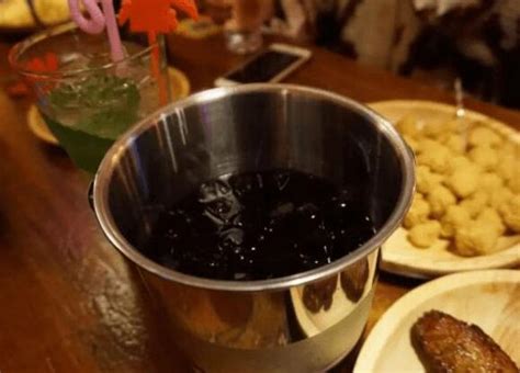 比较：可乐桶与鸡尾酒的酒精度数高低 5
