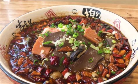 家常美味秘诀：打造地道毛血旺的简易做法 2