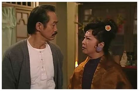 《年轻的母亲》第一部中岳母角色由谁饰演？ 1